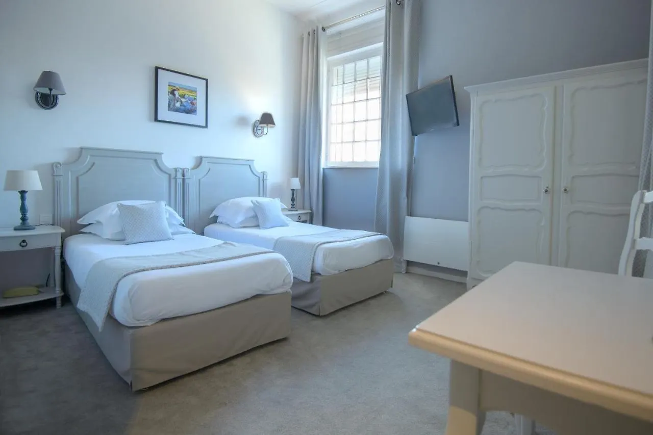 ***  Demeures Et Chateaux Hotel L'Hermitage Pernes-les-Fontaines Francia