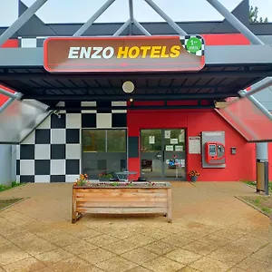 Enzo 1er Prix Coudes