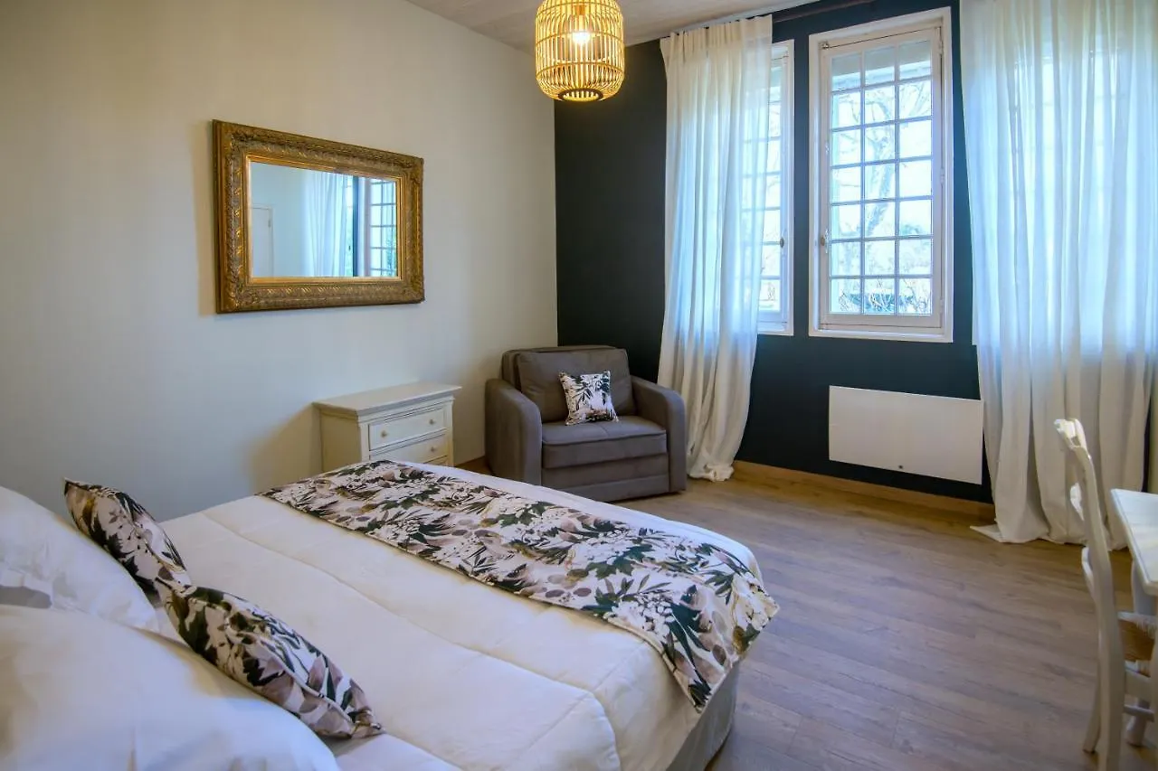 Hôtel L'Hermitage Pernes-les-Fontaines 3*,  France